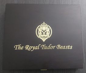 Wooden Display Case - for 10 X 2 Oz Royal Tudor Beasts Μαζι Με τις Καψουλες