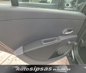 Renault Clio 2013-thumb-22