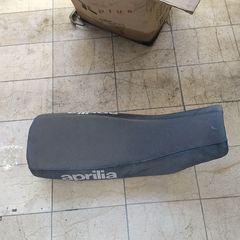 ΣΕΛΑ APRILIA PEGASO 600-thumb-1