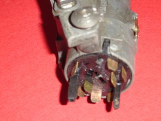 ΚΛΕΙΔΑΡΙΑ ΤΙΜΟΝΙΟΥ ΜΕ 2 ΚΛΕΙΔΙΑ VW BEETLE/PASSAT/POLO/TOURAN '02-'06  - AUDI A2/A4 '00-'05/A6 '02-'05 4B0905851G-thumb-1
