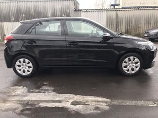 Hyundai i 20 2017-thumb-5