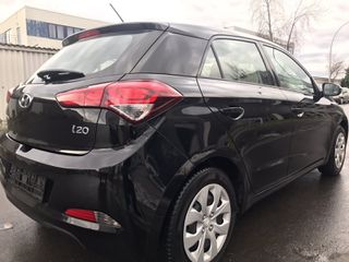 Hyundai i 20 2017-thumb-8