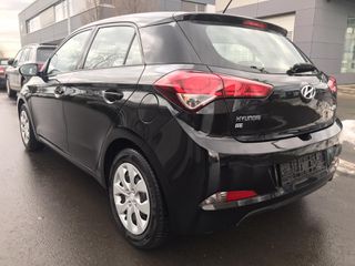 Hyundai i 20 2017-thumb-7