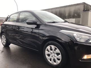 Hyundai i 20 2017-thumb-2