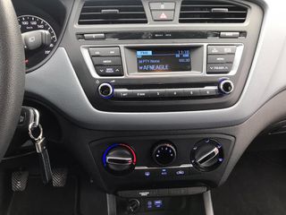 Hyundai i 20 2017-thumb-10