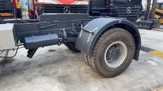 Mercedes-Benz 1975 1624-thumb-8