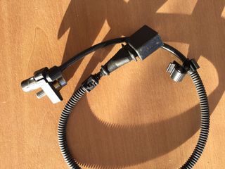 Crankshaft pulse sensor 030957147L-thumb-1
