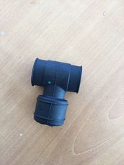 Hose connector 06a103247 