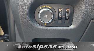 Opel Corsa 2011-thumb-46