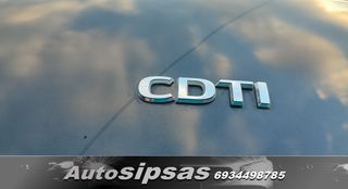 Opel Corsa 2011-thumb-29