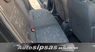Opel Corsa 2011-thumb-30