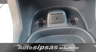 Opel Corsa 2011-thumb-40