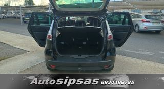 Renault Scenic 2012-thumb-11
