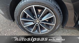 Renault Scenic 2012-thumb-28