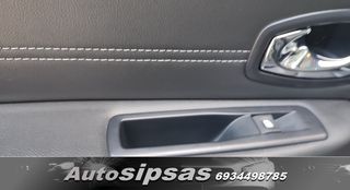 Renault Scenic 2012-thumb-44
