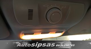 Renault Scenic 2012-thumb-85