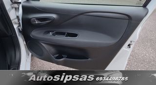 Fiat Grande Punto 2012 Evo-thumb-37