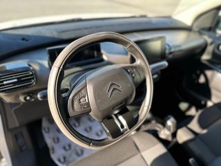 Citroen C4 Cactus 2015-thumb-4