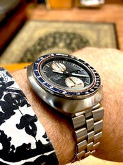 SEIKO UFO CHRONOGRAPH AUTOMATIC VINTAGE -thumb-3
