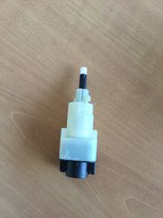 Clutch pedal switch 1h0927189-thumb-3