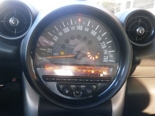 Mini Countryman 2015 Cooper D EURO 6-thumb-17
