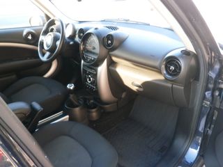 Mini Countryman 2015 Cooper D EURO 6-thumb-23
