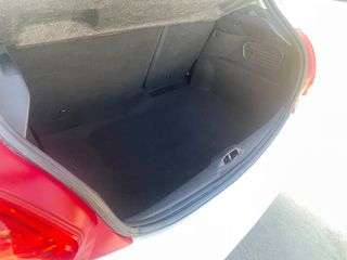 Peugeot 208 2015-thumb-7