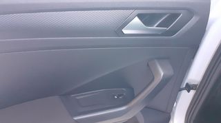 Volkswagen T-Roc 2019 1.6 TDI 115PS Discover-thumb-19
