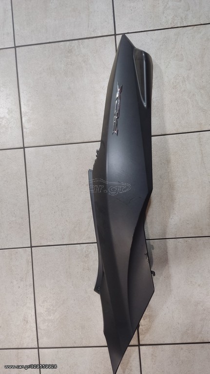 Κάλυμμα ουράς αριστερό pcx 125