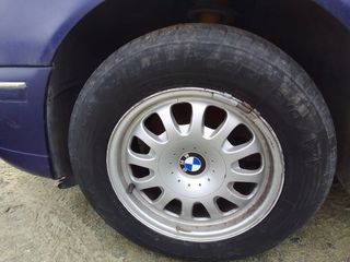 BMW E39 520I-thumb-1