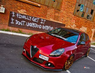 Εμπρόσθιο carbon σπόιλερ της Stile Italia για Alfa Romeo Giulietta (Type 940)