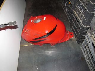 HONDA CBF 125 ΝΤΕΠΟΖΙΤΟ ΡΕΖΕΡΒΟΥΑΡ  ΓΝΗΣΙΟ ΜΕΤΑΧΕΙΡΙΣΜΕΝΟ  ΠΕΝΤΑΚΑΘΑΡΟ ΣΕ ΑΡΙΣΤΗ ΚΑΤΑΣΤΑΣΗ 