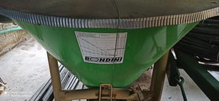 Λιπασματοδιανομέας 1998 RONDINI(ΙΤΑΛΙΑ) 600 KΙΛΩΝ