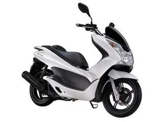 Honda pcx 150cc. 2013/15 Πλαστικά εσωτερικά διάφορα.