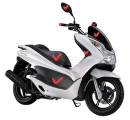 Honda pcx 150cc. 2013/15 Πλαστικά εσωτερικά διάφορα.