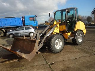 Φορτωτής Με Λάστιχα Volvo 2004 L25B shovel-thumb-2