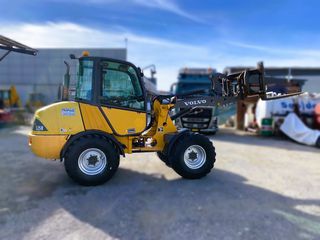 Φορτωτής Με Λάστιχα Volvo 2004 L25B shovel-thumb-7