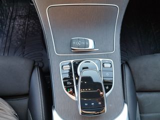 Mercedes-Benz C 300 2020 AMG LINE-thumb-25