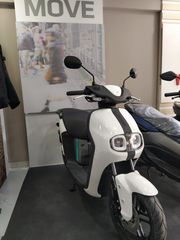 Yamaha NEOs Easy 2026 E Scooter-thumb-2