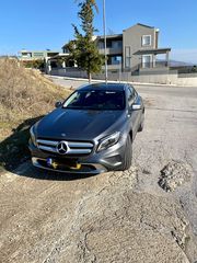 Mercedes-Benz GLA 180 '15