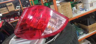 ΦΑΝΑΡΙ ΠΙΣΩ ΑΡΙΣΤΕΡΟ TOYOTA RAV4 05-08 (ΗΜΙΤΑΣΙΟΝ)