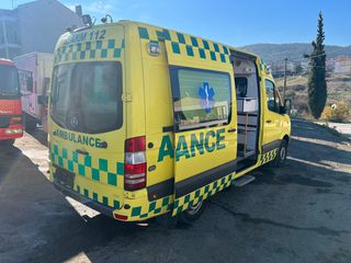 Ασθενοφόρο Mercedes-Benz 2013 Sprinter 319cdi euro5-thumb-2