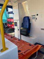 Ασθενοφόρο Mercedes-Benz 2013 Sprinter 319cdi euro5-thumb-5