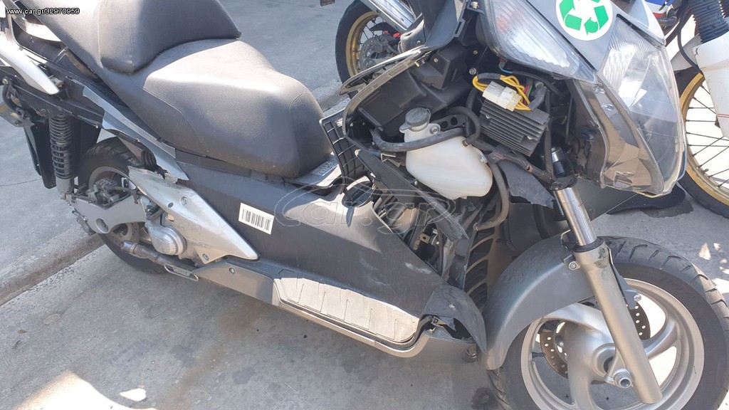 HONDA SILVER WING 600