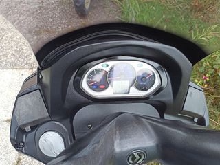 Sym Joyride 200i EVO 2012-thumb-2