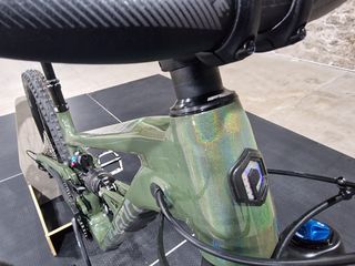 Downhill - Enduro - Trail Polygon 2025 COLLOSUS N9-thumb-4