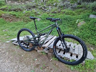 Downhill - Enduro - Trail Polygon 2025 COLLOSUS N9-thumb-37