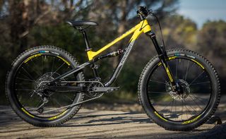 Downhill - Enduro - Trail Polygon 2025 SISKIU D24-thumb-1