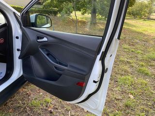 Ford Focus 2015-thumb-26