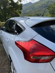 Ford Focus 2015-thumb-8